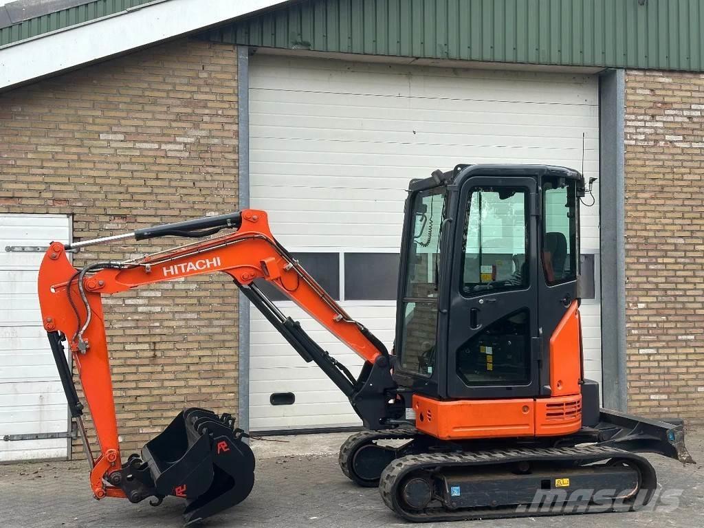 Hitachi ZX26U-6CR Mini excavators < 7t