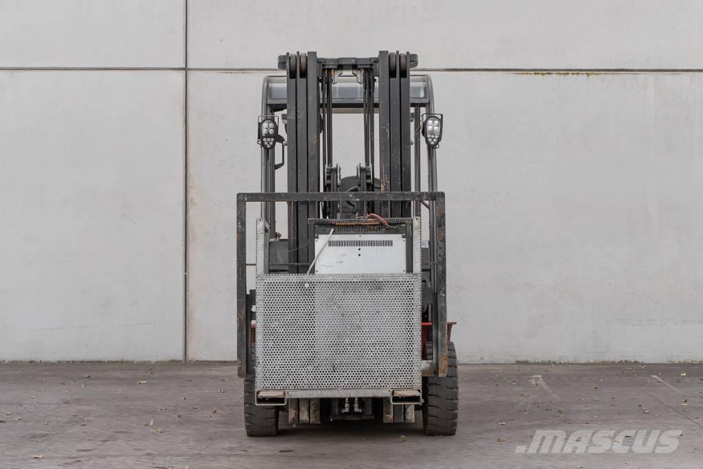 Manitou ME 430 Electric forklift trucks