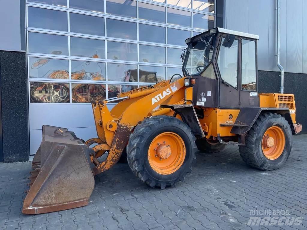Atlas 82E Wheel loaders