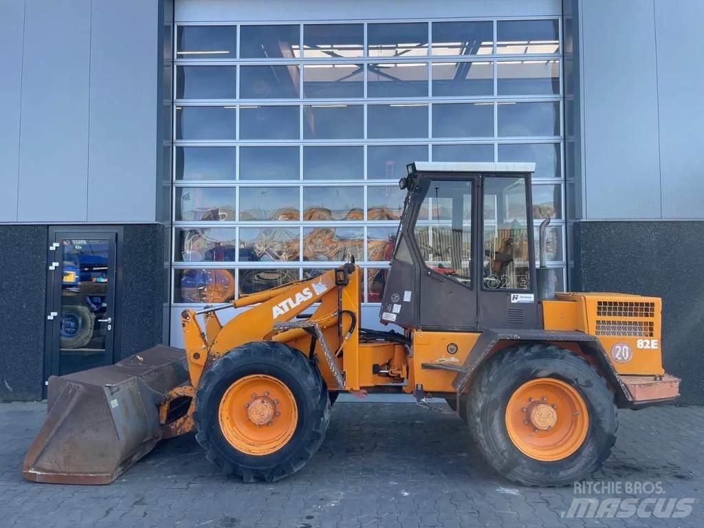 Atlas 82E Wheel loaders