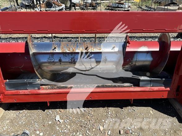 Case IH 3016 Combine harvester heads
