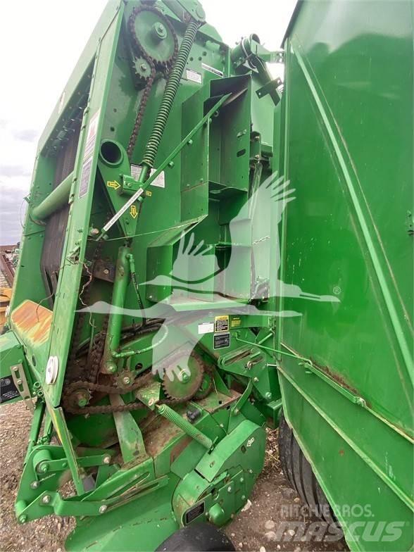 John Deere 568 Round balers