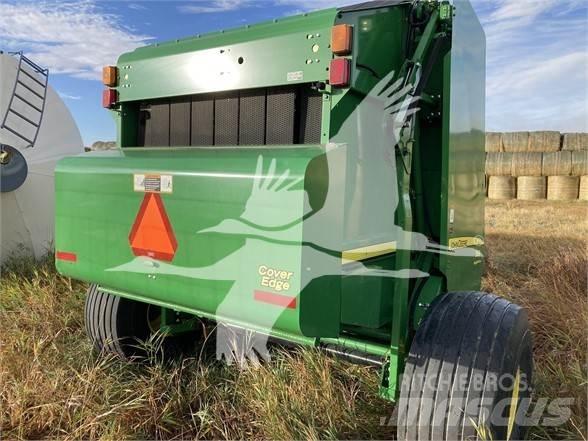 John Deere 569 Round balers