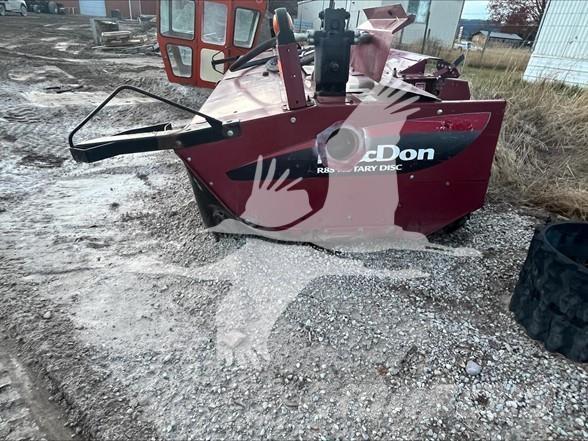 MAC DON R85 Windrowers