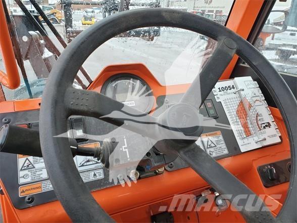 SkyTrak 10054 Telescopic handlers