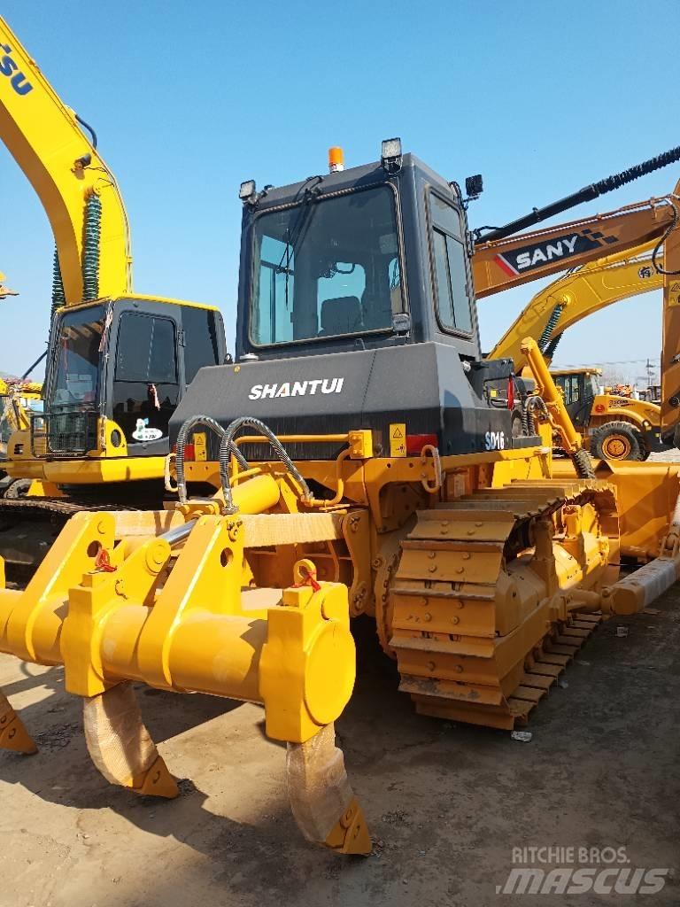 Shantui SD 16 Crawler dozers