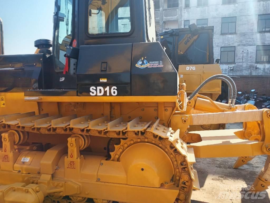 Shantui SD 16 Crawler dozers