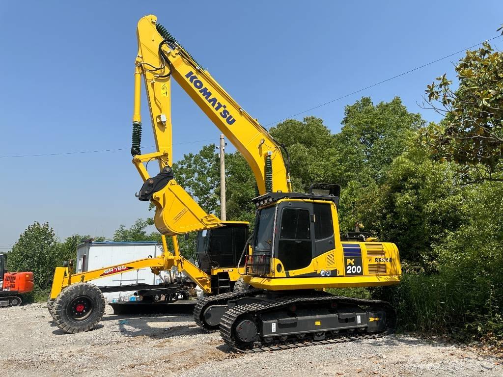 Komatsu PC200-8 Crawler excavators