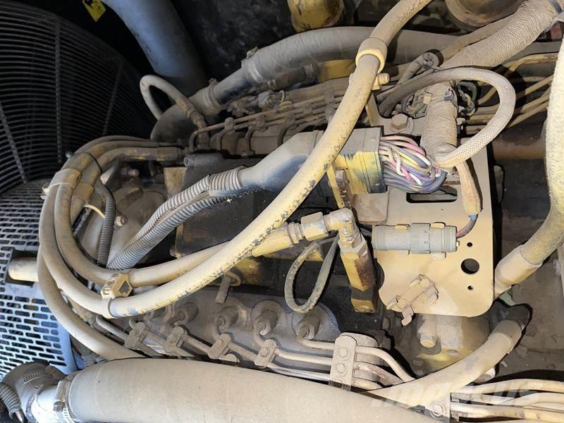 CAT 900 F Diesel Generators