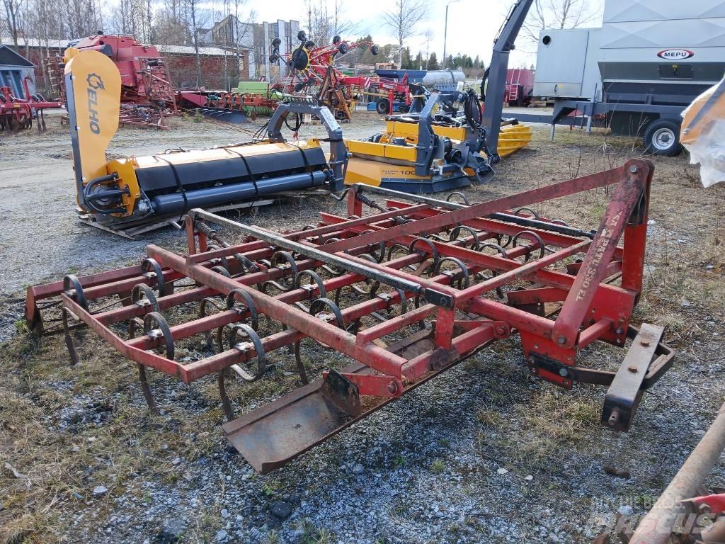 Esa-Patu 330 Harrows