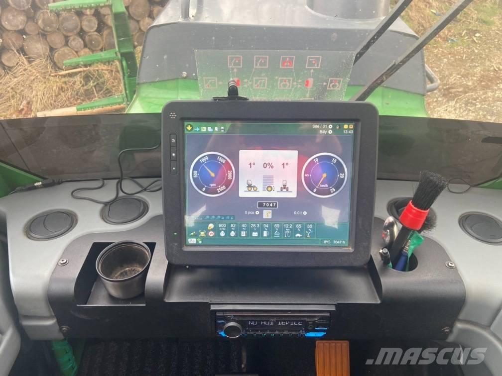 John Deere 1510 G Forwarders