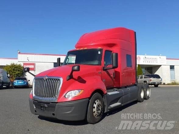 International LT Truck Tractor Units