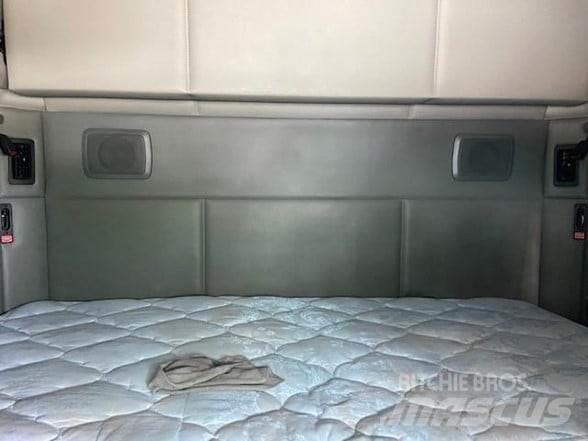 Kenworth T680 Truck Tractor Units