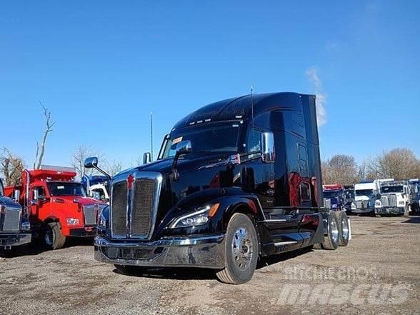 Kenworth T680 Truck Tractor Units