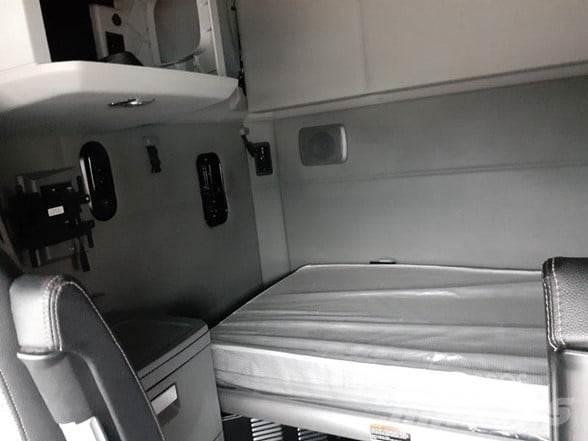 Kenworth T680 Truck Tractor Units