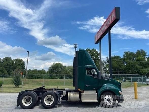 Kenworth T680 Truck Tractor Units