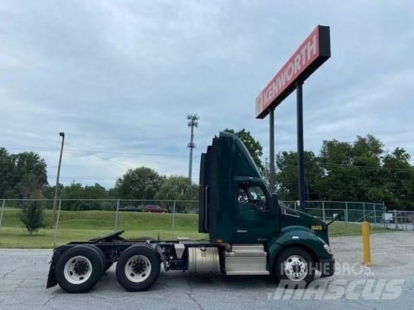 Kenworth T680 Truck Tractor Units