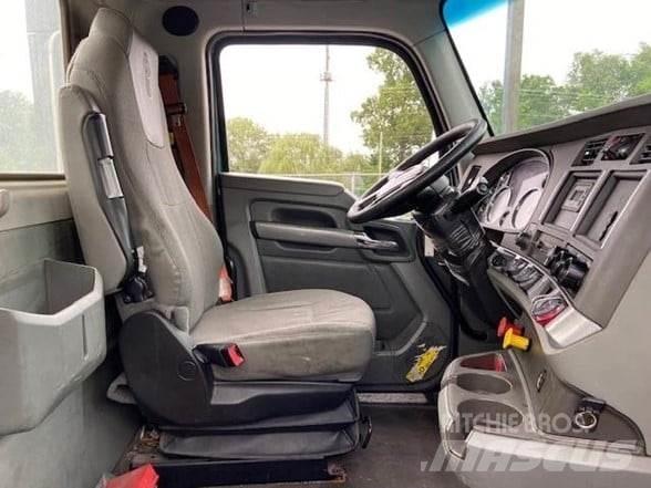 Kenworth T680 Truck Tractor Units