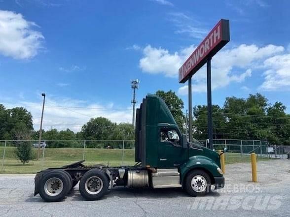 Kenworth T680 Truck Tractor Units