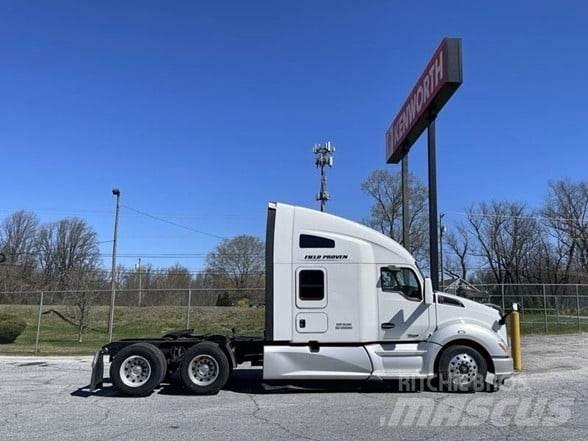 Kenworth T680 Truck Tractor Units