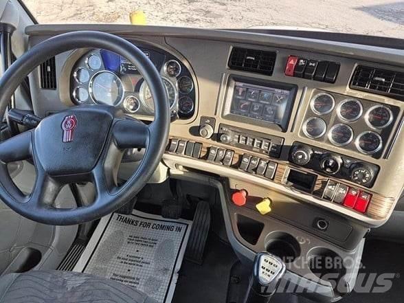 Kenworth T680 Truck Tractor Units
