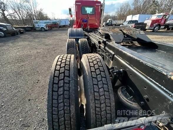 Kenworth T800 Truck Tractor Units