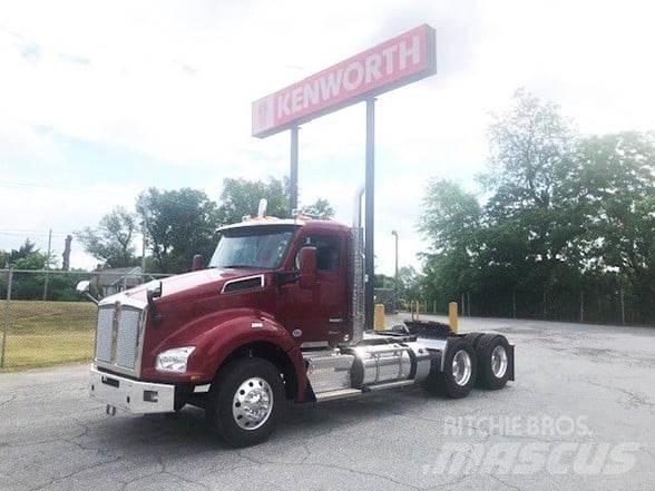 Kenworth T880 Truck Tractor Units