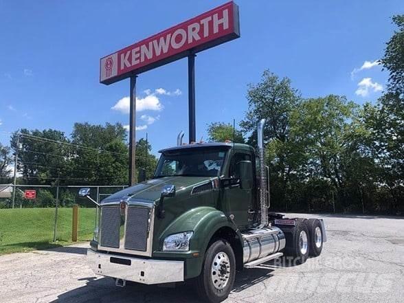 Kenworth T880 Truck Tractor Units