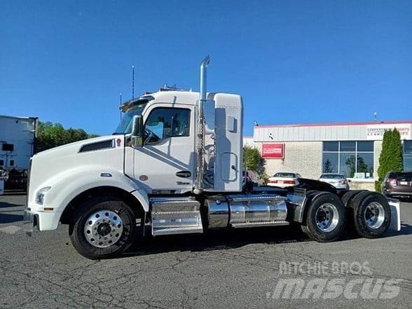 Kenworth T880 Truck Tractor Units
