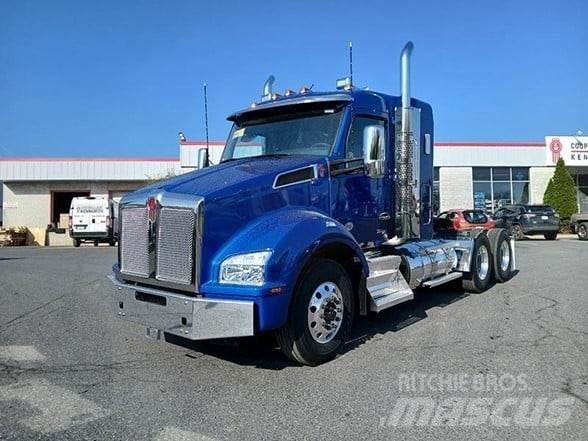 Kenworth T880 Truck Tractor Units