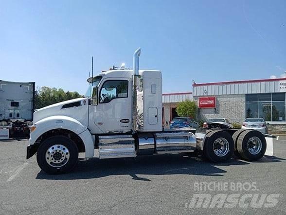 Kenworth T880 Truck Tractor Units