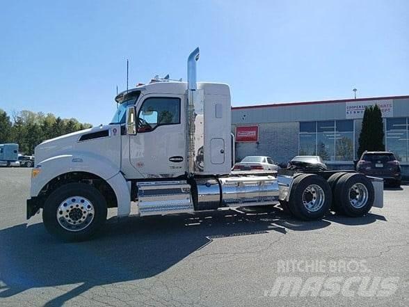 Kenworth T880 Truck Tractor Units
