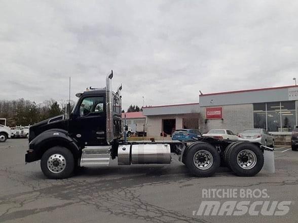 Kenworth T880 Truck Tractor Units