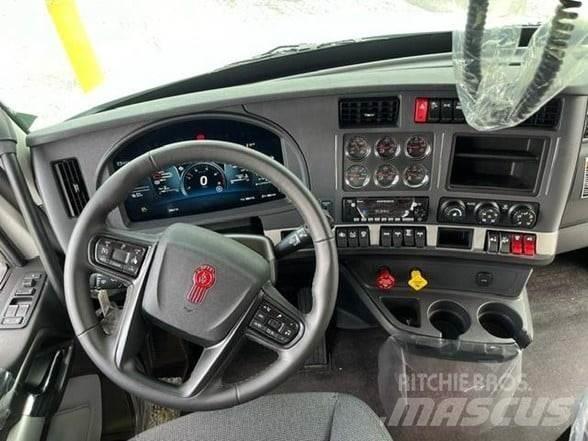 Kenworth T880 Truck Tractor Units