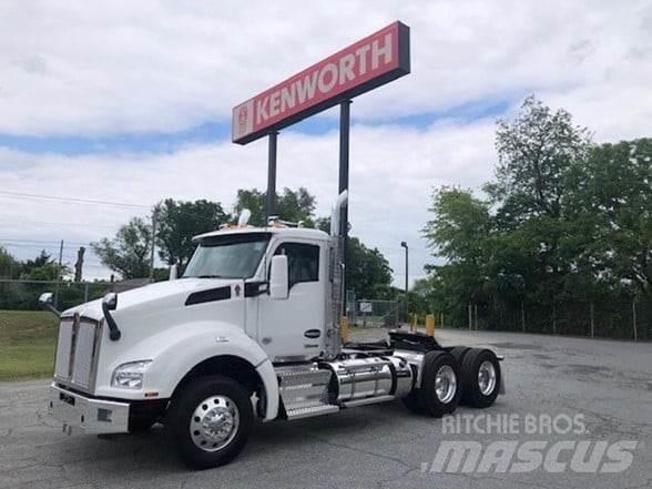 Kenworth T880 Truck Tractor Units