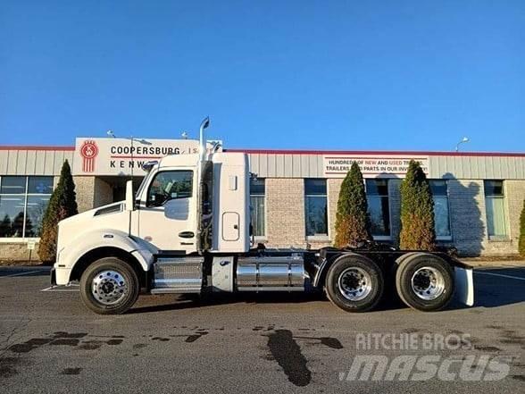 Kenworth T880 Truck Tractor Units