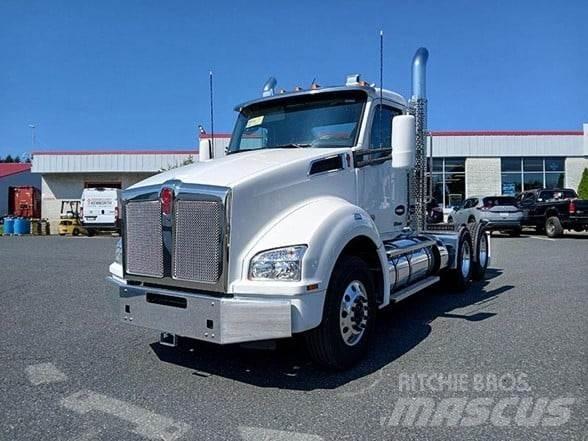 Kenworth T880 Truck Tractor Units