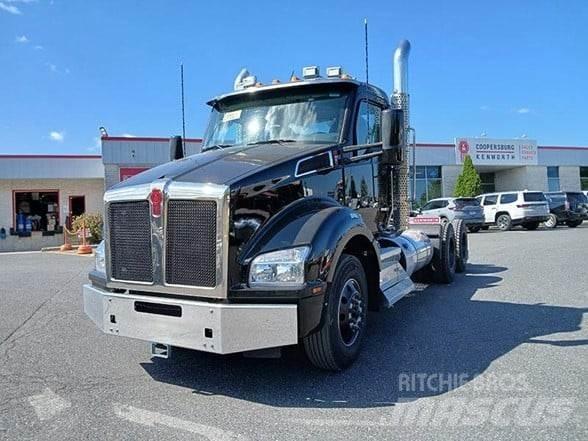 Kenworth T880 Truck Tractor Units