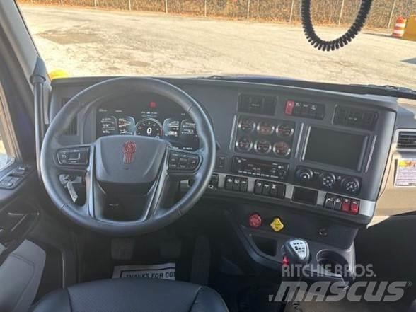 Kenworth T880 Truck Tractor Units