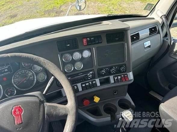 Kenworth T880 Truck Tractor Units