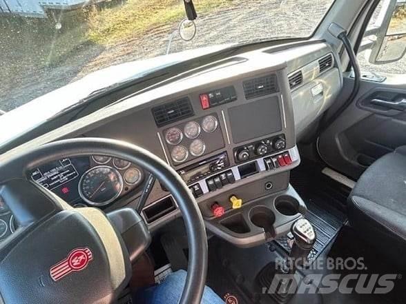 Kenworth T880 Truck Tractor Units