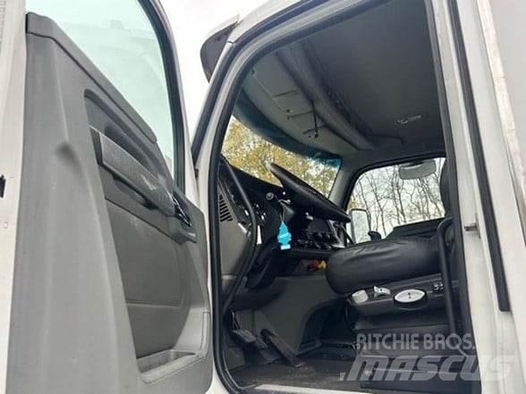 Kenworth T880 Truck Tractor Units