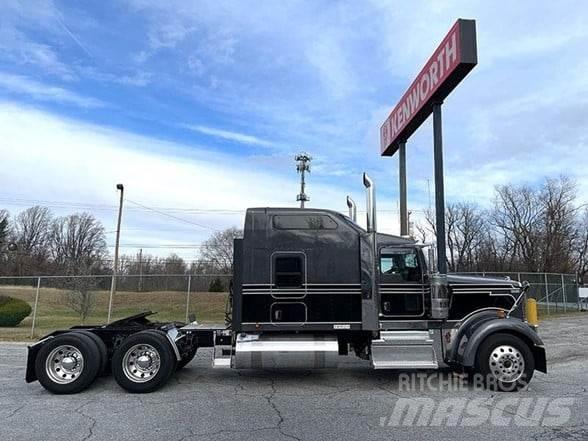Kenworth W900 Truck Tractor Units