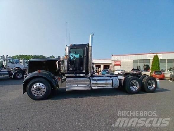 Kenworth W900L Truck Tractor Units