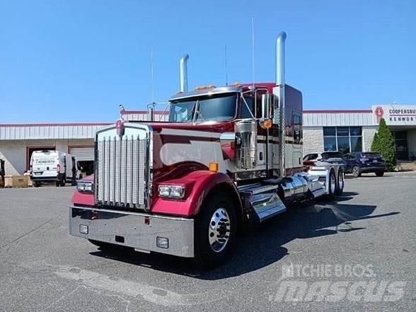 Kenworth W900L Truck Tractor Units