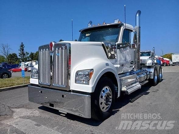 Kenworth W990 Truck Tractor Units