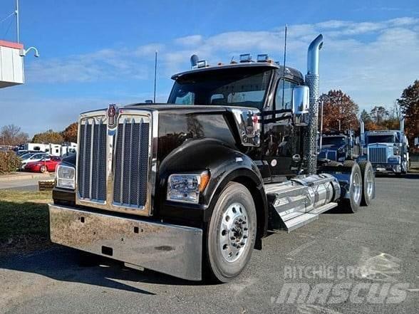 Kenworth W990 Truck Tractor Units