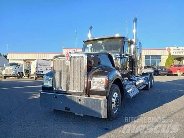 Kenworth W990 Truck Tractor Units