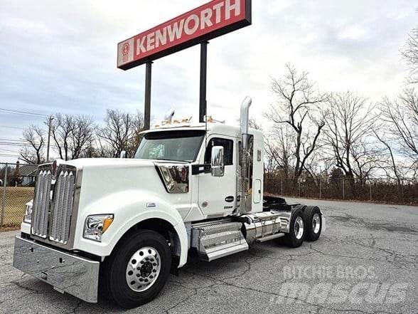 Kenworth W990 Truck Tractor Units