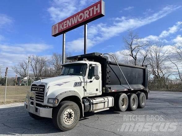 Mack GRANITE GU713 Tipper trucks